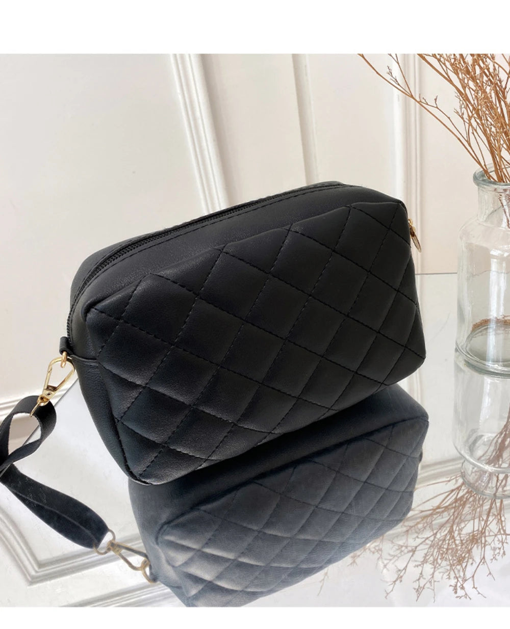 Elegante gesteppte Umhängetasche