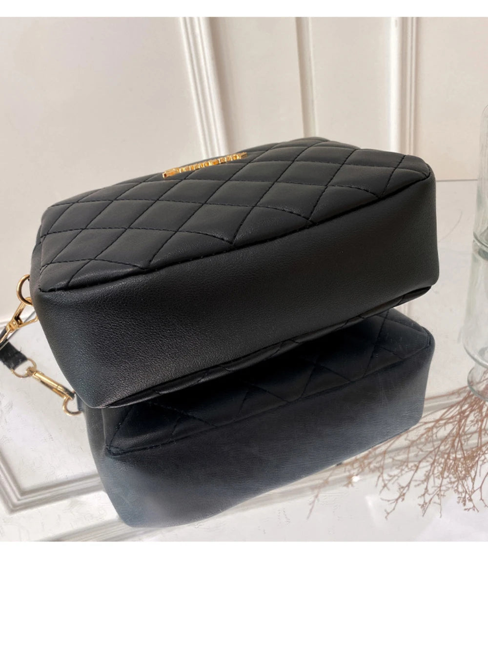 Elegante gesteppte Umhängetasche